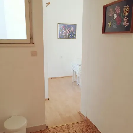 Apartment Marika Seaside Retreat-Drasnice *