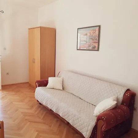 Marika Seaside Retreat-Drasnice Apartment